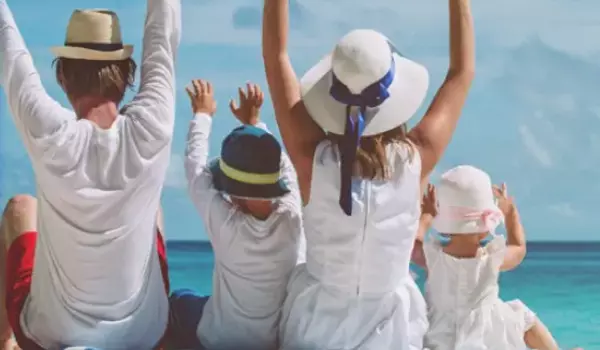 Familie am Strand 